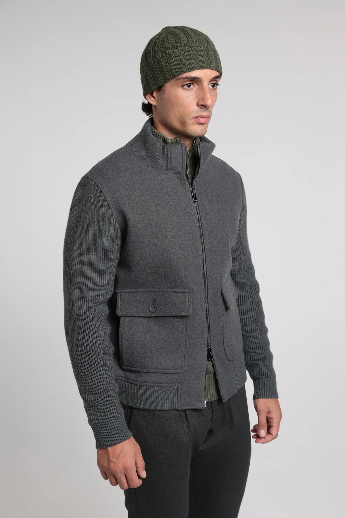 #colore_grigio melange