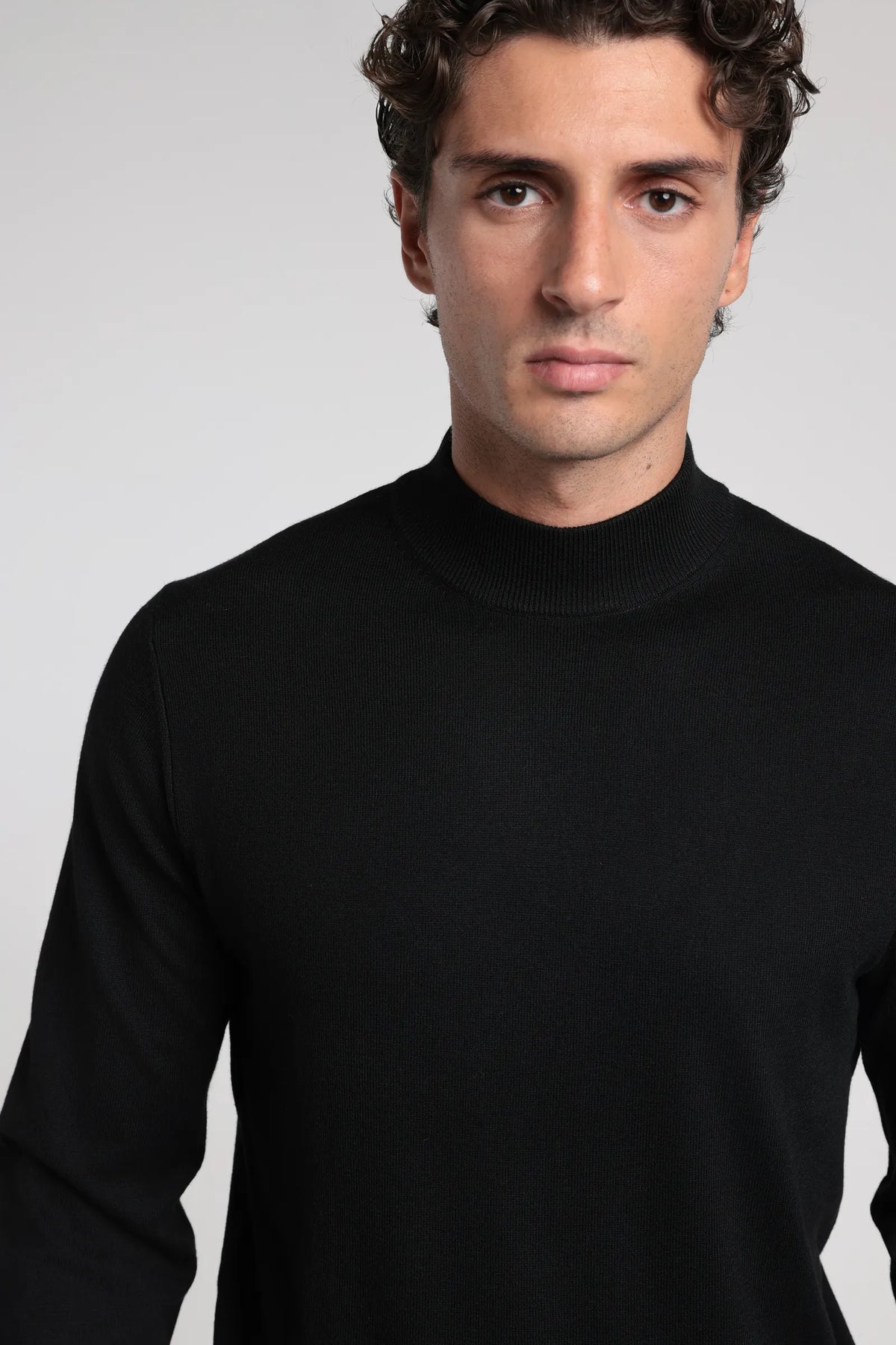 #colore_nero
