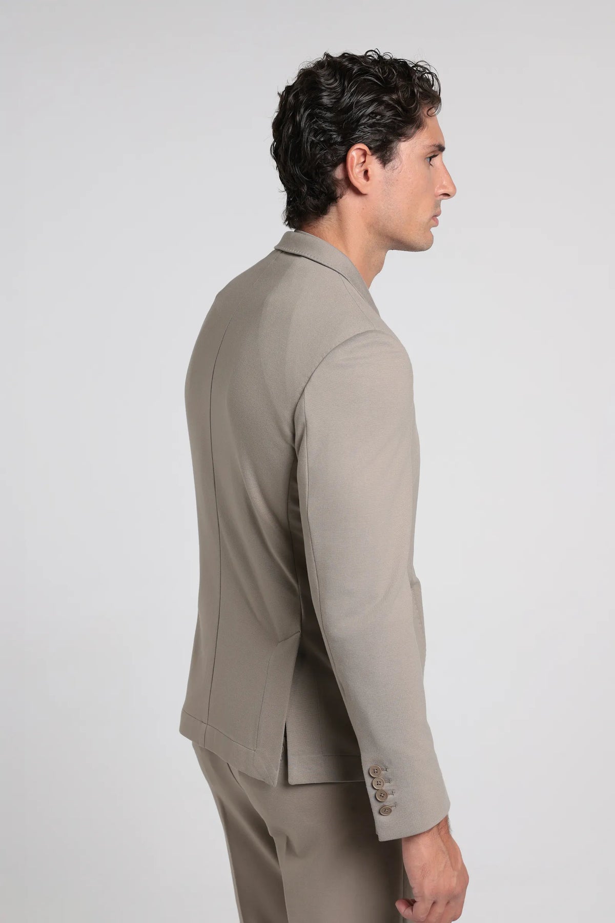 #colore_beige