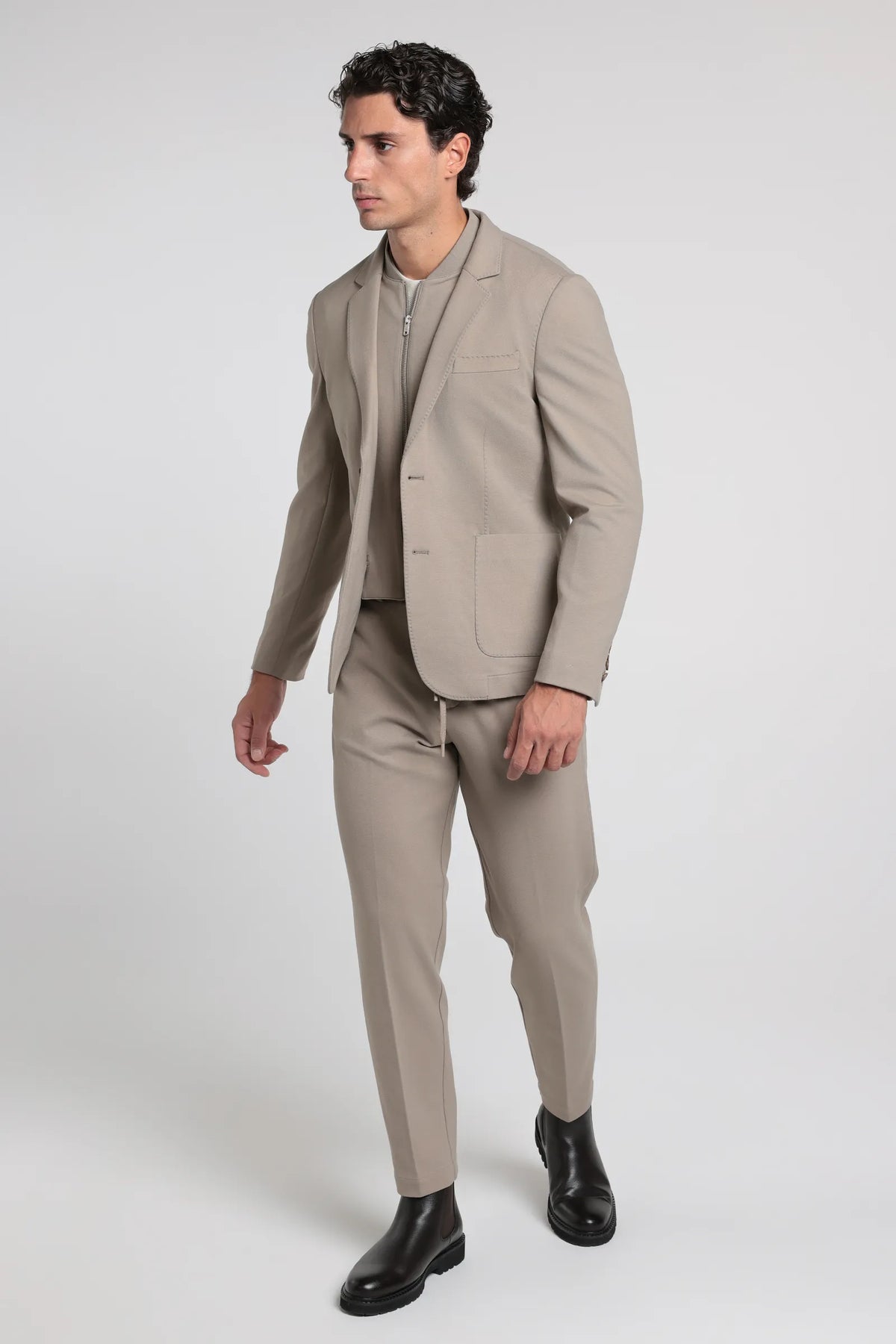 #colore_beige