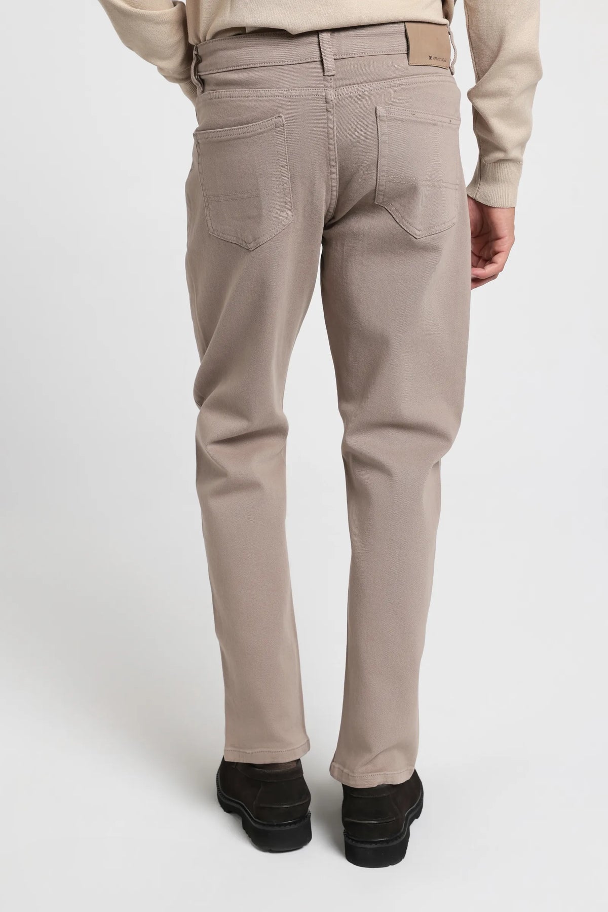 #colore_beige